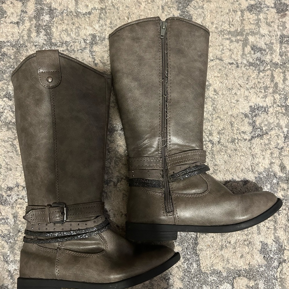Stylish Kids Gray Boots